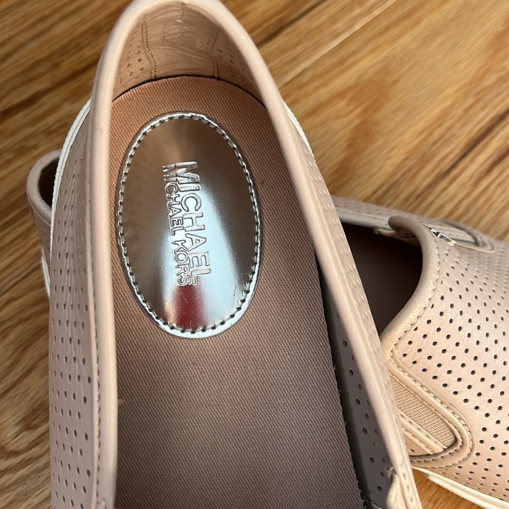 New Michael Kors Soft Pink 9.5 Boerum Double Gore Lasered Leather slip on shoes - Picture 3 of 10